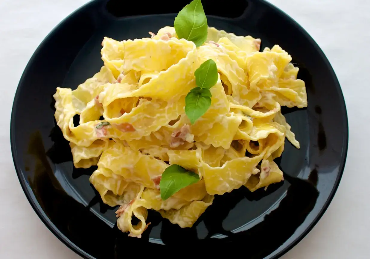 Pappardelle - jak gotować i z czym łączyć? Przewodnik